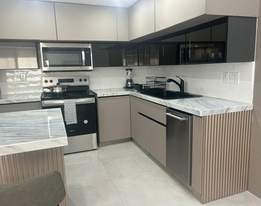 217 Sw 15th Street - Photo Thumbnail 3