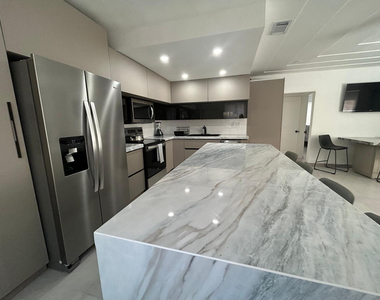 217 Sw 15th Street - Photo Thumbnail 17