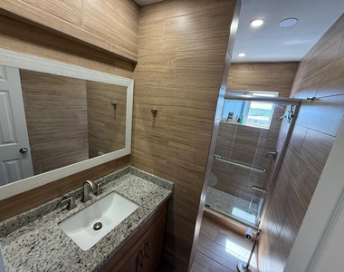 1815 N Surf Road - Photo Thumbnail 25