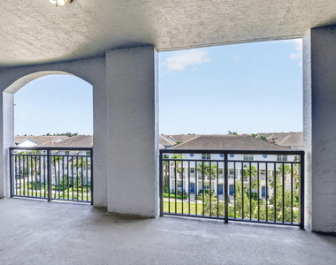 1660 Renaissance Commons Boulevard - Photo Thumbnail 34