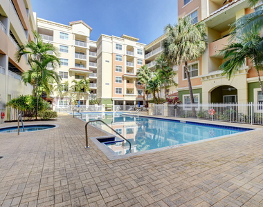 1660 Renaissance Commons Boulevard - Photo Thumbnail 92