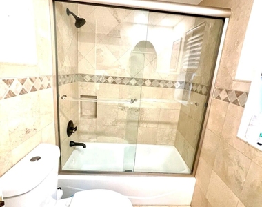 1403 Se 2nd Street - Photo Thumbnail 15