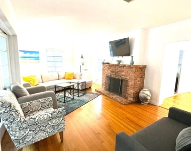1403 Se 2nd Street - Photo Thumbnail 9