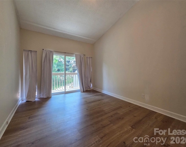 23 Longbow Court - Photo Thumbnail 15