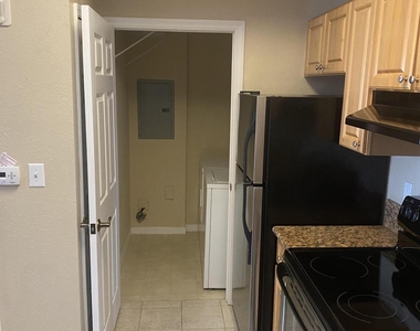 15055 Michelangelo Boulevard - Photo Thumbnail 20