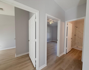5289 Stacy Street - Photo Thumbnail 11