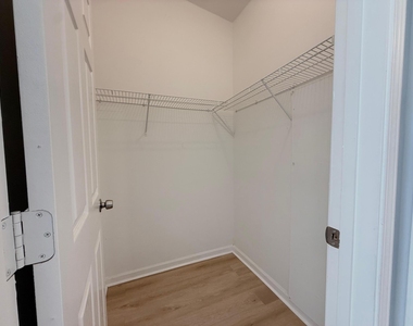 5289 Stacy Street - Photo Thumbnail 10