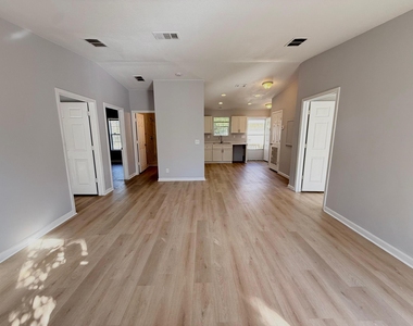 5289 Stacy Street - Photo Thumbnail 7