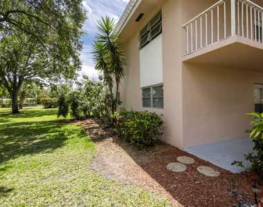 18081 Se Country Club Drive - Photo Thumbnail 18