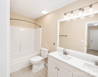 2223 Savannah Hills Drive - Photo Thumbnail 7