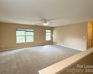 2223 Savannah Hills Drive - Photo Thumbnail 3