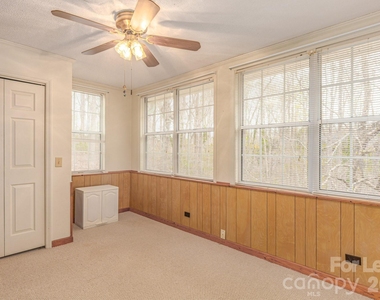 75 Laurelwood Drive - Photo Thumbnail 4