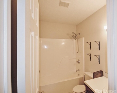 5139 Silver Tree Trail - Photo Thumbnail 10
