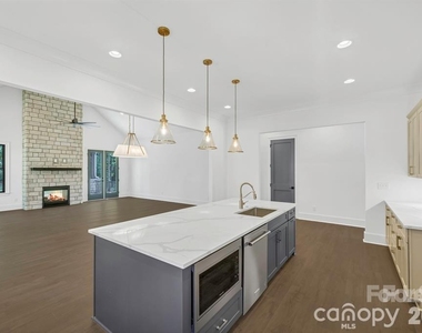 1106 Anniston Place - Photo Thumbnail 7