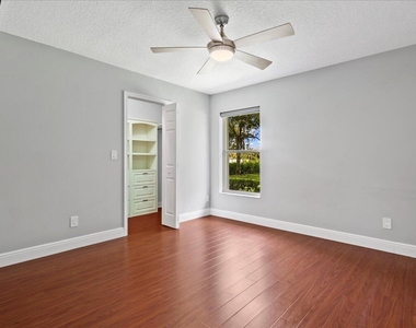 15575 Woodmar Court - Photo Thumbnail 23