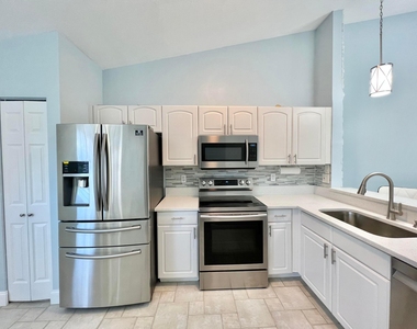 15306 W Tranquility Lake Drive - Photo Thumbnail 24