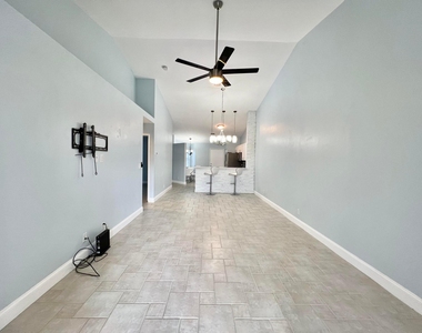15306 W Tranquility Lake Drive - Photo Thumbnail 28