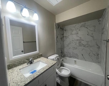 4393 Windsor Avenue - Photo Thumbnail 14