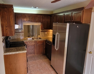 10056 Boynton Place Circle - Photo Thumbnail 2