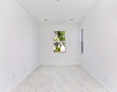 6979 Pines Circle - Photo Thumbnail 6