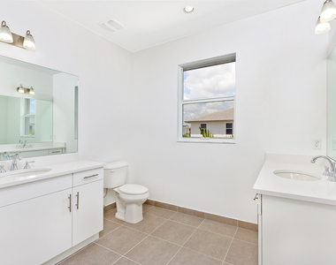 6979 Pines Circle - Photo Thumbnail 22