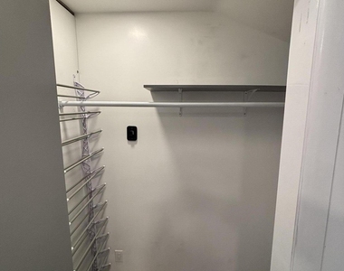 311 S K Street - Photo Thumbnail 5