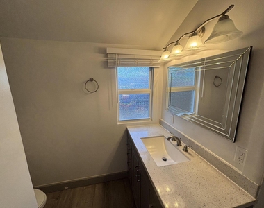 311 S K Street - Photo Thumbnail 10
