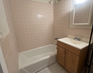 25 Ravine Avenue - Photo Thumbnail 3