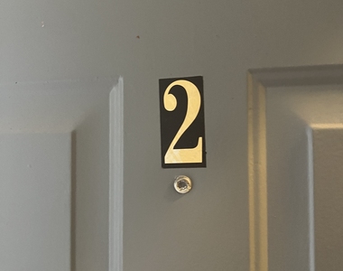 25 Ravine Avenue - Photo Thumbnail 4