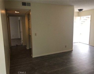 2129 Woodberry Ave - Photo Thumbnail 10