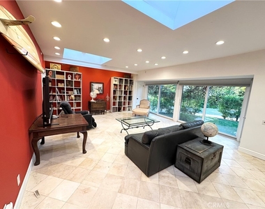 27424 Rainbow Ridge - Photo Thumbnail 17