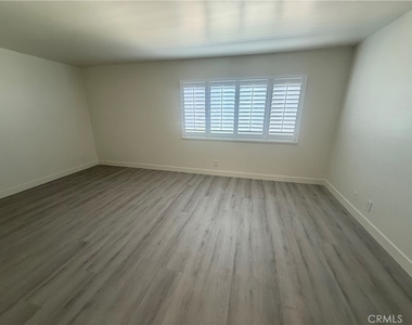 2214 Montague - Photo Thumbnail 22