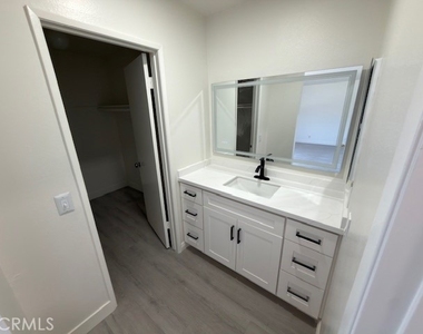 2214 Montague - Photo Thumbnail 14