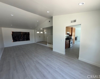 2214 Montague - Photo Thumbnail 5