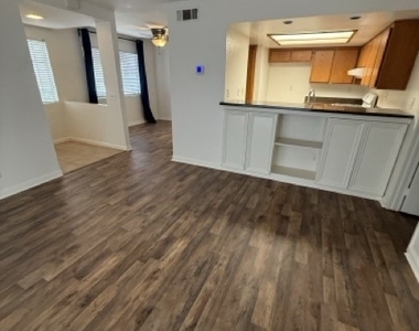 3510 W Sweetbay Court - Photo Thumbnail 5