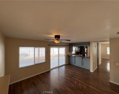 28561 Foxboro Lane - Photo Thumbnail 8