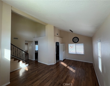 28561 Foxboro Lane - Photo Thumbnail 3