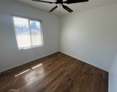 28561 Foxboro Lane - Photo Thumbnail 18