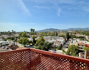 1523 Windsor Road - Photo Thumbnail 9