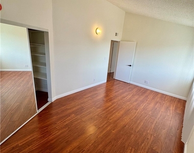 1523 Windsor Road - Photo Thumbnail 20