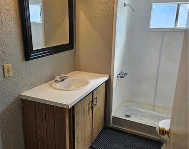 2801 Road Johnson Rd - Photo Thumbnail 3