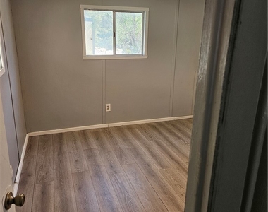 2801 Road Johnson Rd - Photo Thumbnail 5