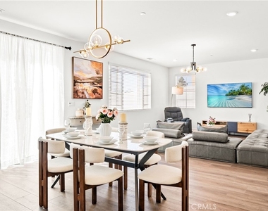 2634 Hannah Creek Lane - Photo Thumbnail 13
