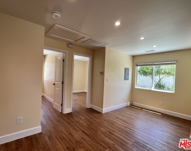3753 W 60th Street - Photo Thumbnail 7