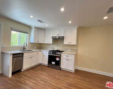 3753 W 60th Street - Photo Thumbnail 2