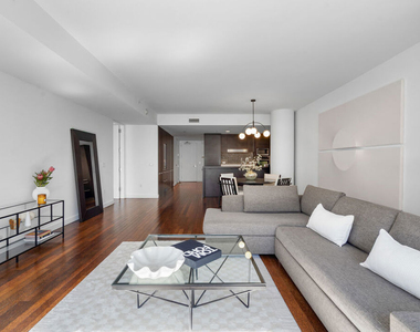 6250 Hollywood Boulevard - Photo Thumbnail 15