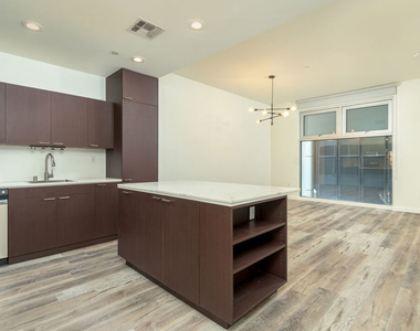 630 W 6th Street - Photo Thumbnail 7