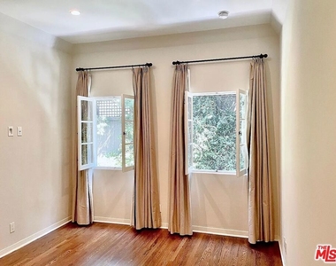 1330 N Harper Avenue - Photo Thumbnail 22