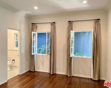 1330 N Harper Avenue - Photo Thumbnail 21