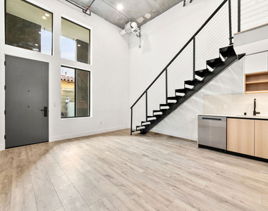 11013 Hartsook Street - Photo Thumbnail 3